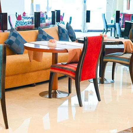 City Seasons Hotel & Suites Muscat Ngoại thất bức ảnh