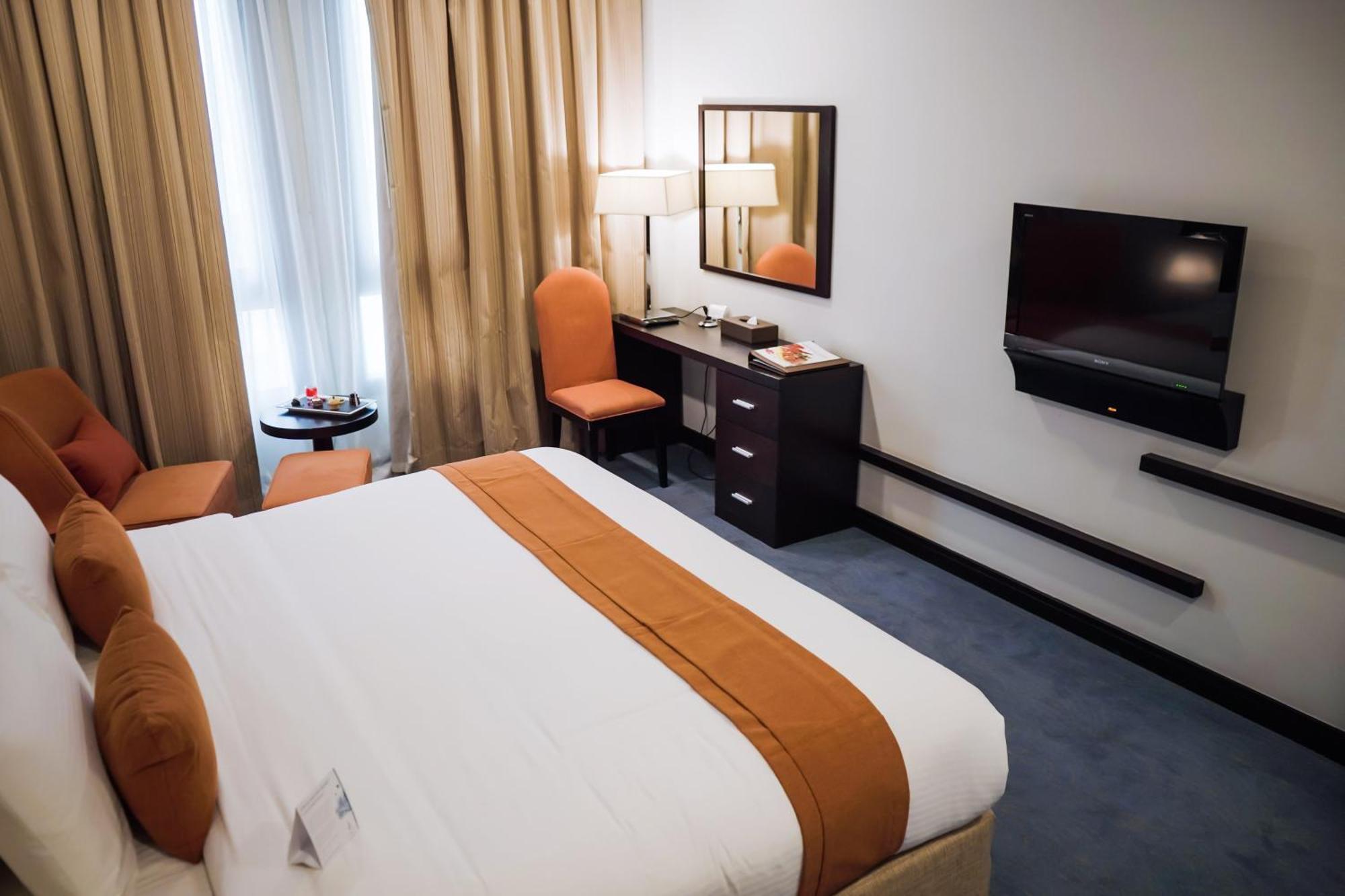 City Seasons Hotel & Suites Muscat Ngoại thất bức ảnh