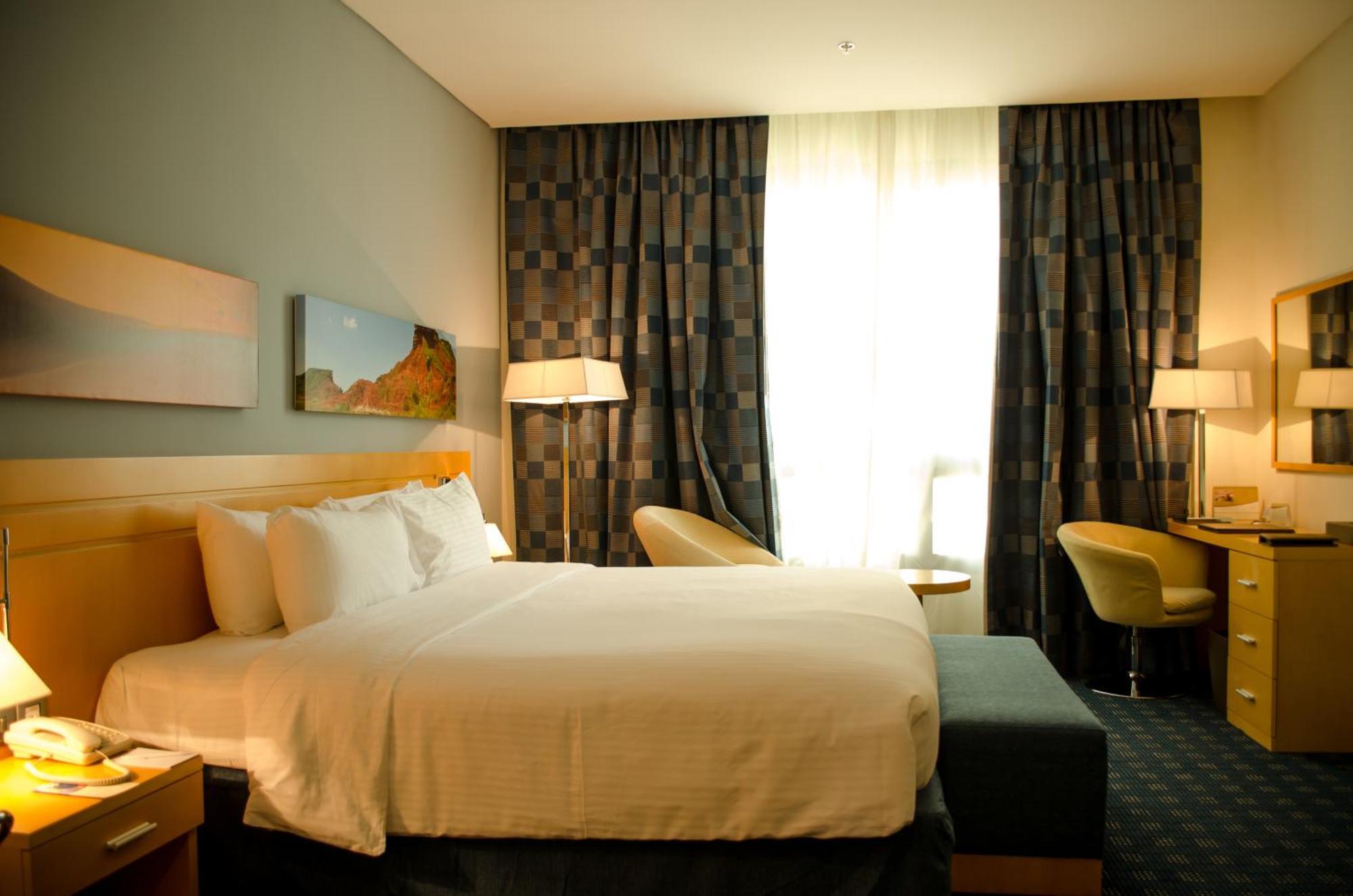City Seasons Hotel & Suites Muscat Ngoại thất bức ảnh