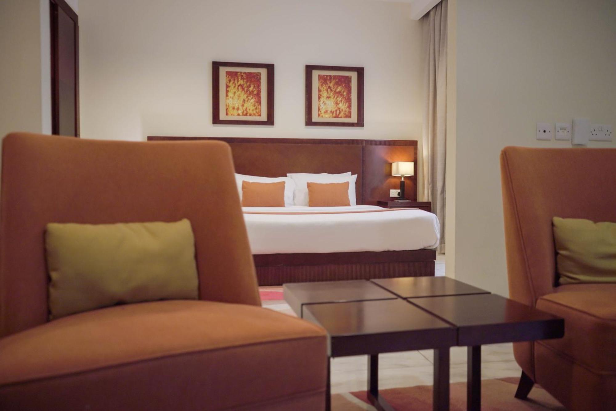 City Seasons Hotel & Suites Muscat Phòng bức ảnh