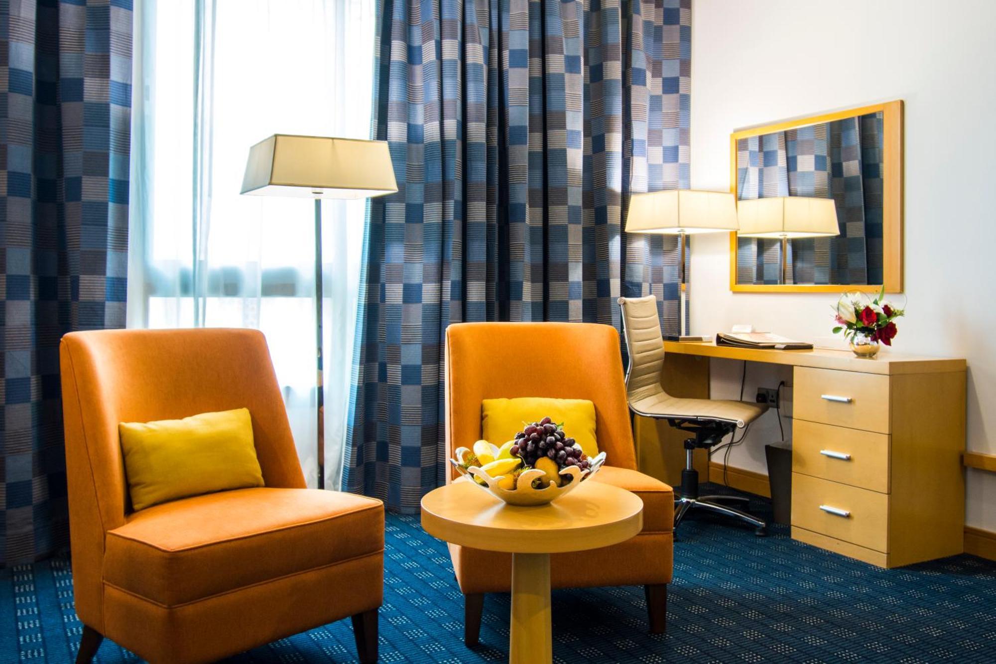 City Seasons Hotel & Suites Muscat Phòng bức ảnh