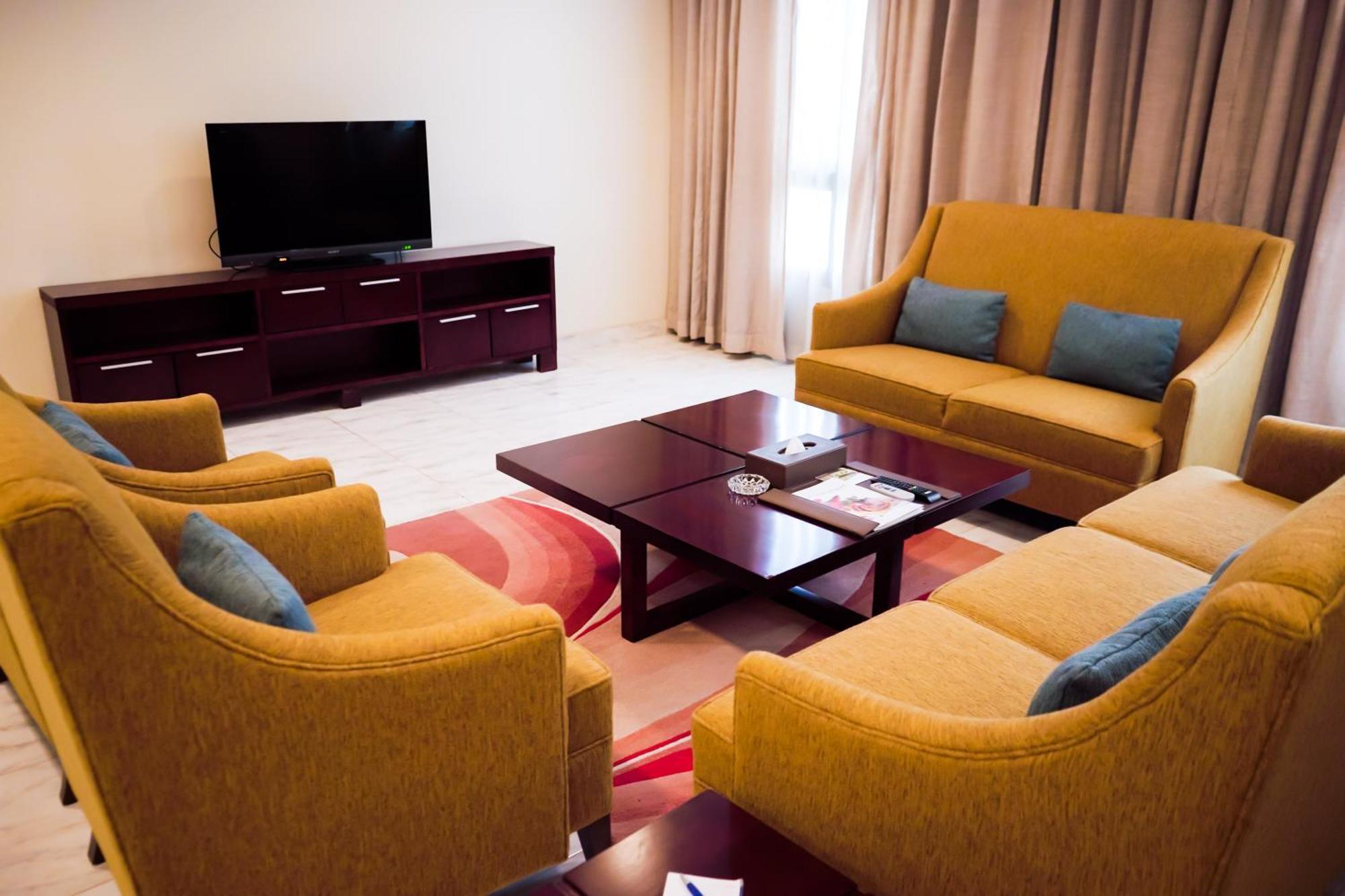 City Seasons Hotel & Suites Muscat Phòng bức ảnh
