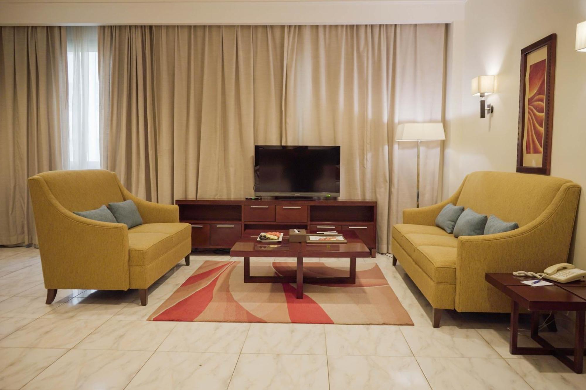 City Seasons Hotel & Suites Muscat Phòng bức ảnh